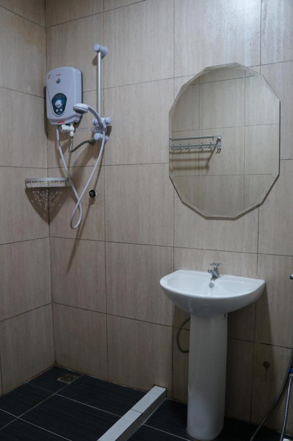 קוטה קינבלו Unikarya Lodge מראה חיצוני תמונה